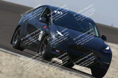 media/Nov-08-2025-Speed Ventures (Sat) [[1c7a6332f5]]/TC B/Session 2 (Turn 2)/